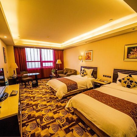 Jingzhou International Hotel Шъдзяджуан Екстериор снимка