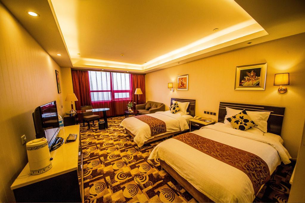 Jingzhou International Hotel Шъдзяджуан Екстериор снимка