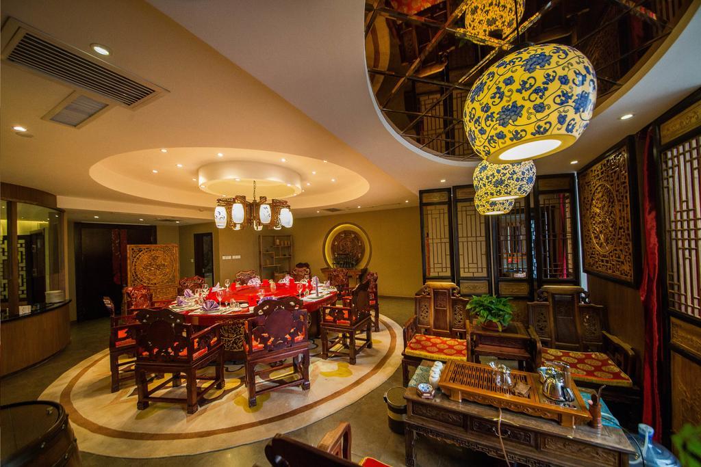 Jingzhou International Hotel Шъдзяджуан Екстериор снимка