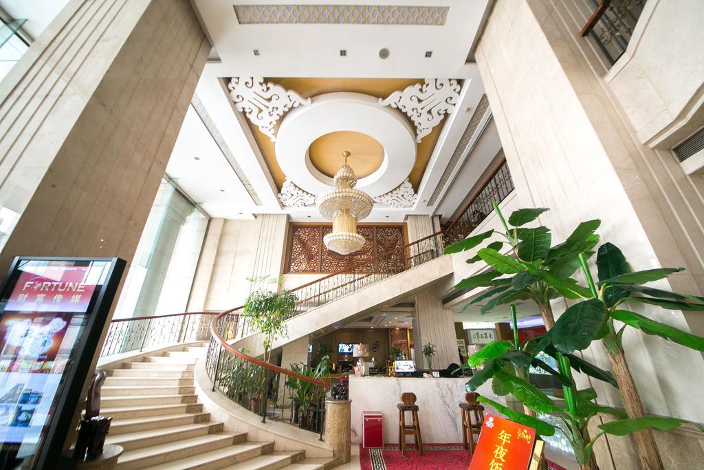 Jingzhou International Hotel Шъдзяджуан Екстериор снимка