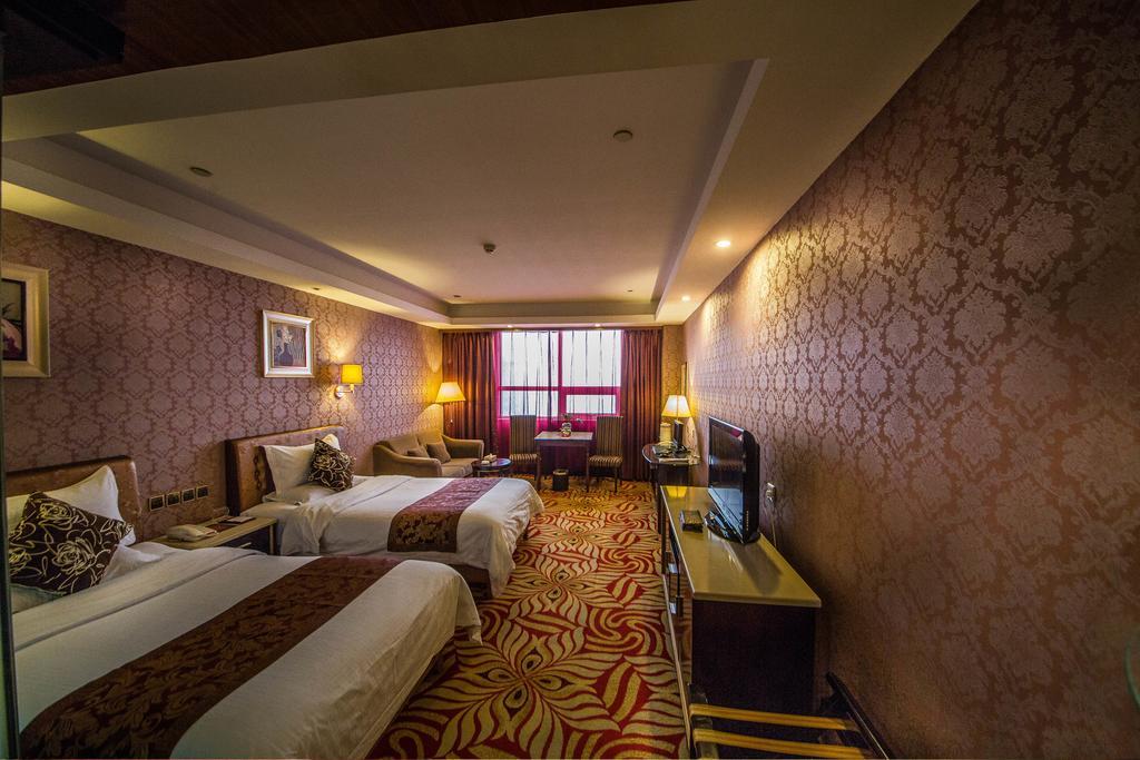 Jingzhou International Hotel Шъдзяджуан Екстериор снимка