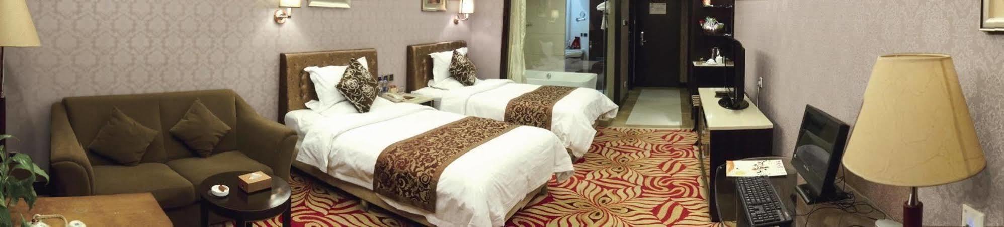 Jingzhou International Hotel Шъдзяджуан Екстериор снимка