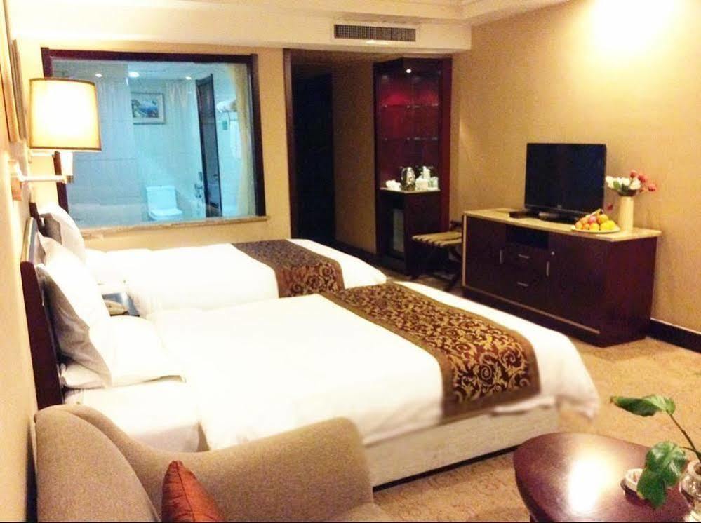 Jingzhou International Hotel Шъдзяджуан Екстериор снимка