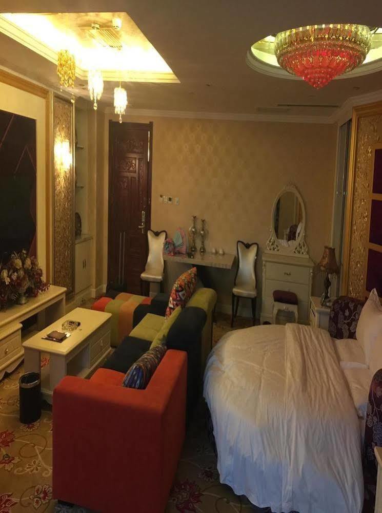 Jingzhou International Hotel Шъдзяджуан Екстериор снимка