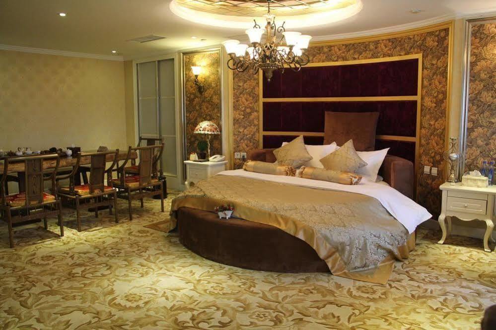 Jingzhou International Hotel Шъдзяджуан Екстериор снимка